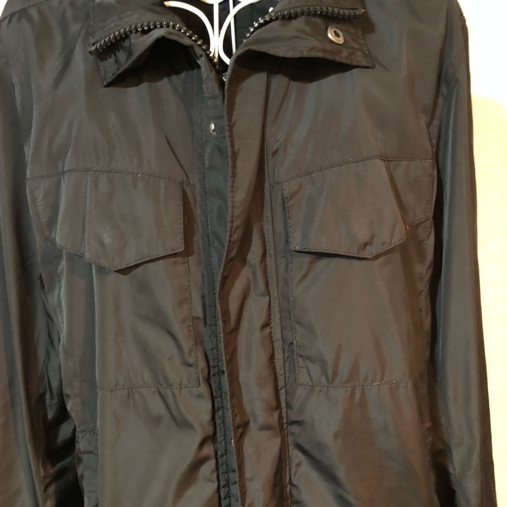 Gap Lightweight Windbreaker Rain Jacket - image 2